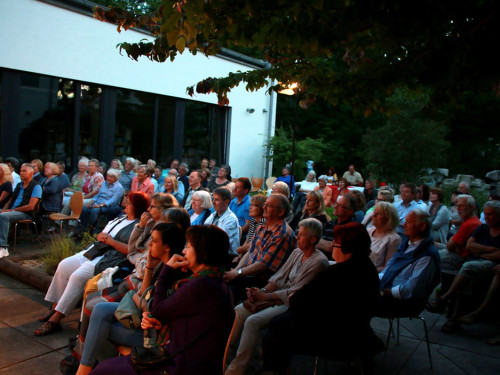Musiktheater Ka Weiber ka Gschrei Das Baumann  Tag der Franken – Foto 10