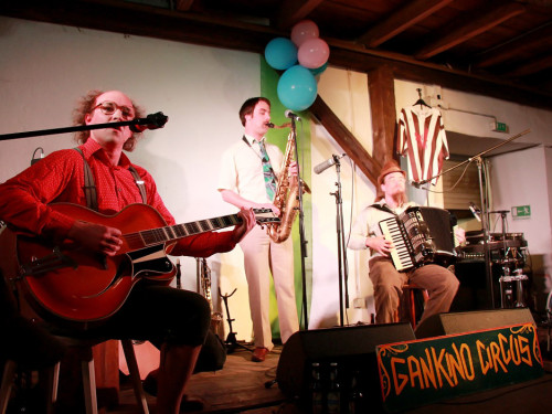 Antistadl-Festival mit Tag der Franken mit  Mahrsmännchen Gankino Circus – Foto 34
