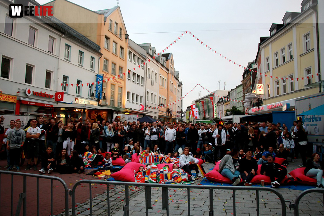 Public Viewing EM Deutschland - Italien - Euroherz Fanmeile