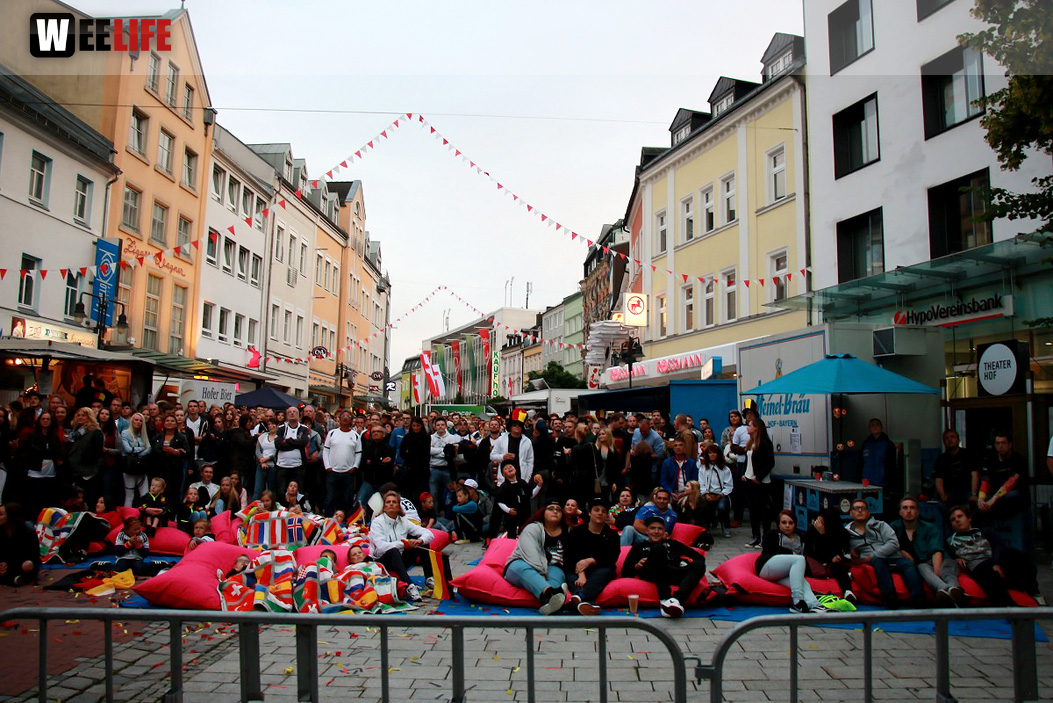 Public Viewing EM Deutschland - Italien - Euroherz Fanmeile