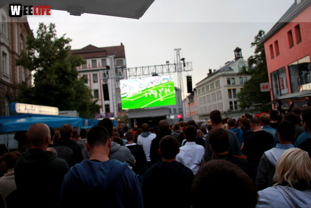 Public Viewing EM Deutschland - Italien - Euroherz Fanmeile