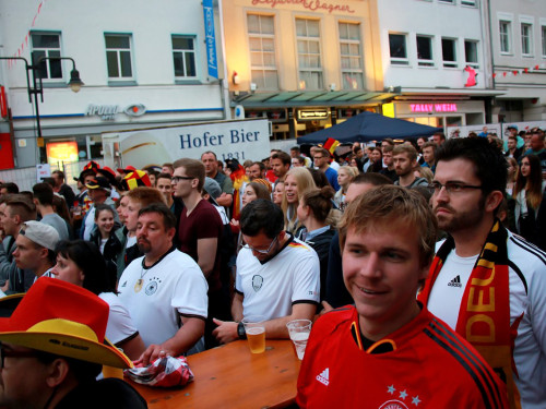 Public Viewing EM Deutschland - Italien - Euroherz Fanmeile – Foto 16