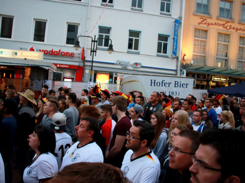 Public Viewing EM Deutschland - Italien - Euroherz Fanmeile – Foto 20