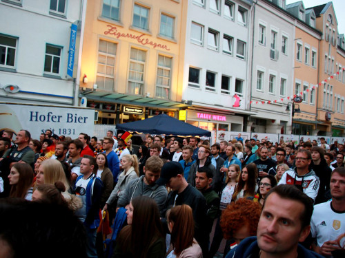 Public Viewing EM Deutschland - Italien - Euroherz Fanmeile – Foto 21