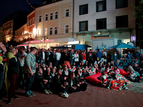 Public Viewing EM Deutschland - Italien - Euroherz Fanmeile – Foto 50