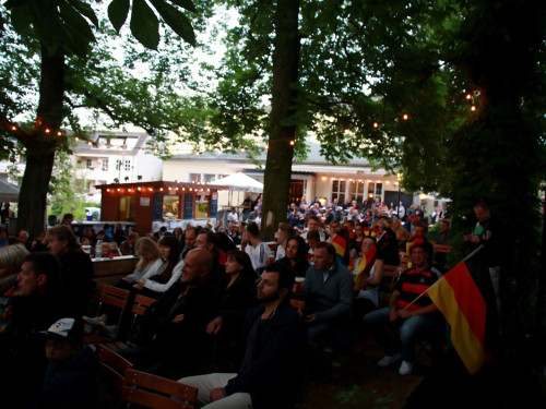 Public Viewing EM Deutschland - Italien ParkCafe – Foto 10