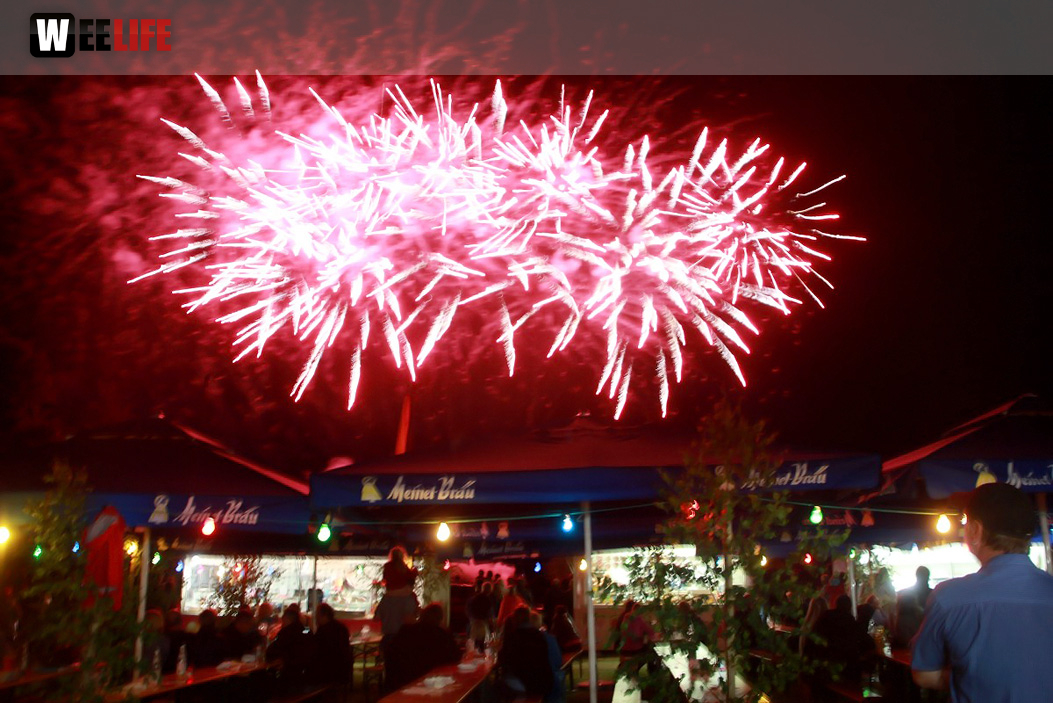 Berger BrilliantHochFeuerwerk Heimat- und Wiesenfest Berger Winkel