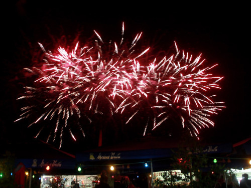 Berger BrilliantHochFeuerwerk Heimat- und Wiesenfest Berger Winkel – Foto 24