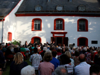 Vorschau des vorherigen Fotos