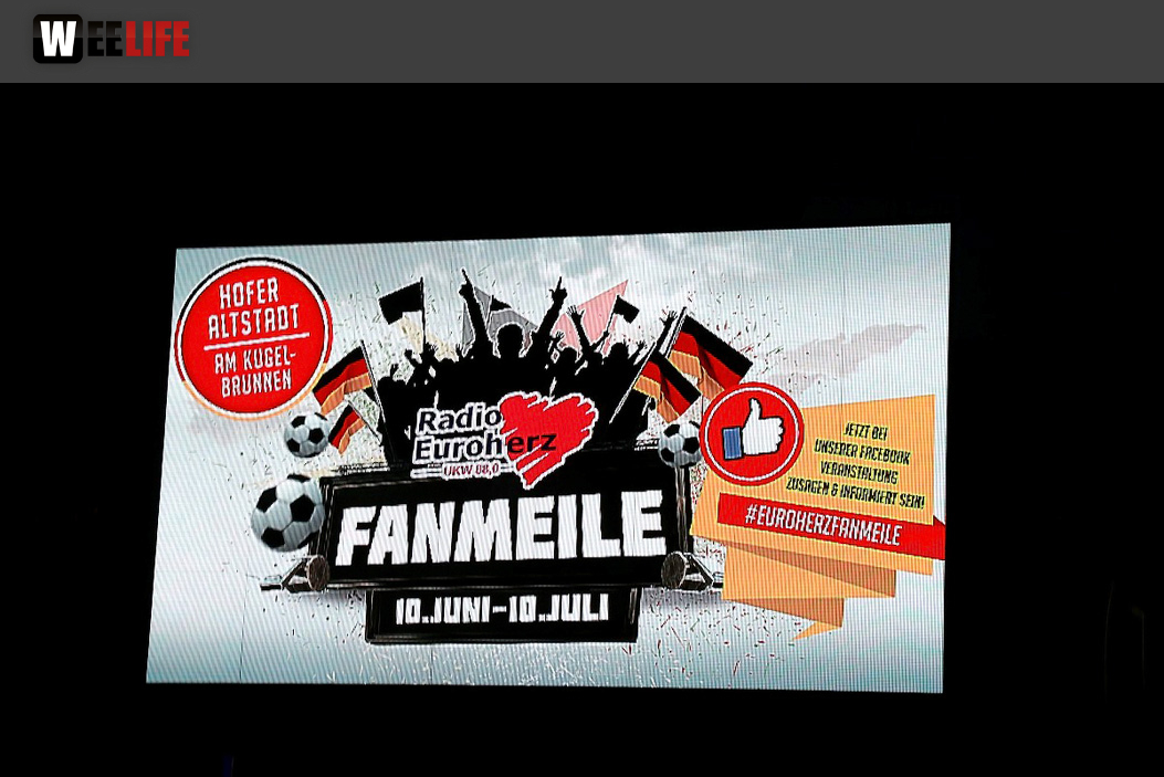 Public Viewing EM Deutschland Frankreich Euroherz Fanmeile