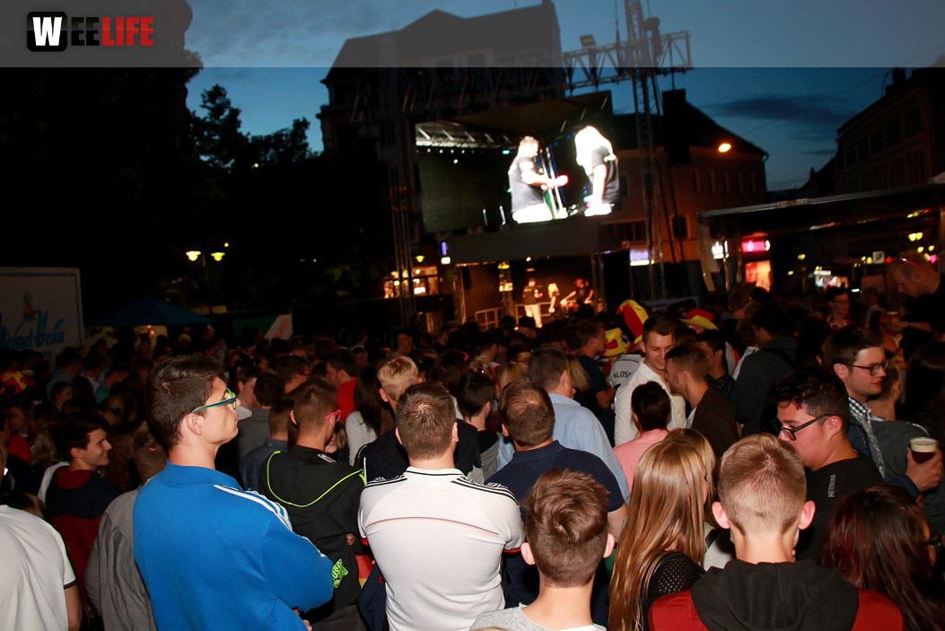 Public Viewing EM Deutschland Frankreich Euroherz Fanmeile