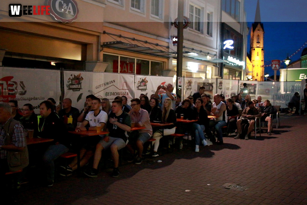 Public Viewing EM Deutschland Frankreich Euroherz Fanmeile