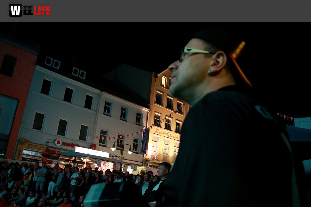 Public Viewing EM Deutschland Frankreich Euroherz Fanmeile