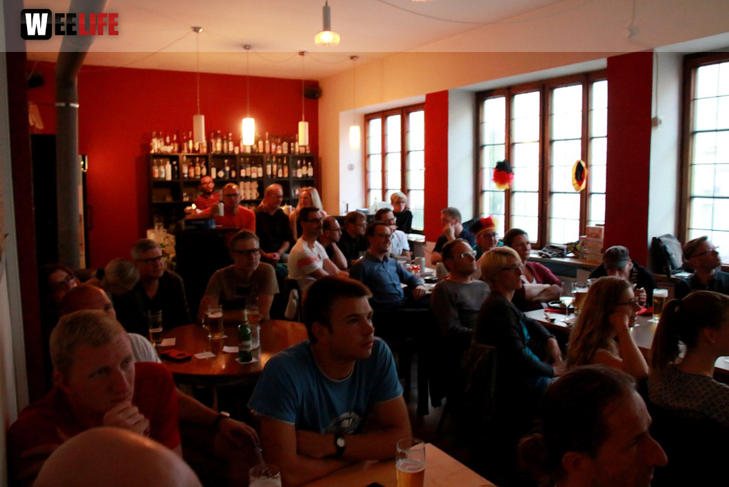 Public Viewing EM Deutschland Frankreich Trompeter,Buttler\'s, Rossini,KKH, Treffpunkt