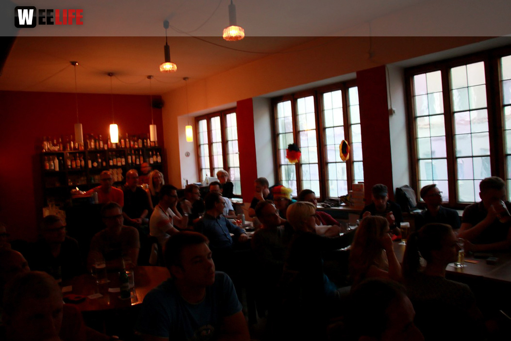 Public Viewing EM Deutschland Frankreich Trompeter,Buttler\'s, Rossini,KKH, Treffpunkt