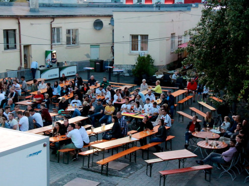 Public Viewing EM Deutschland Frankreich Trompeter,Buttler\'s, Rossini,KKH, Treffpunkt – Foto 6