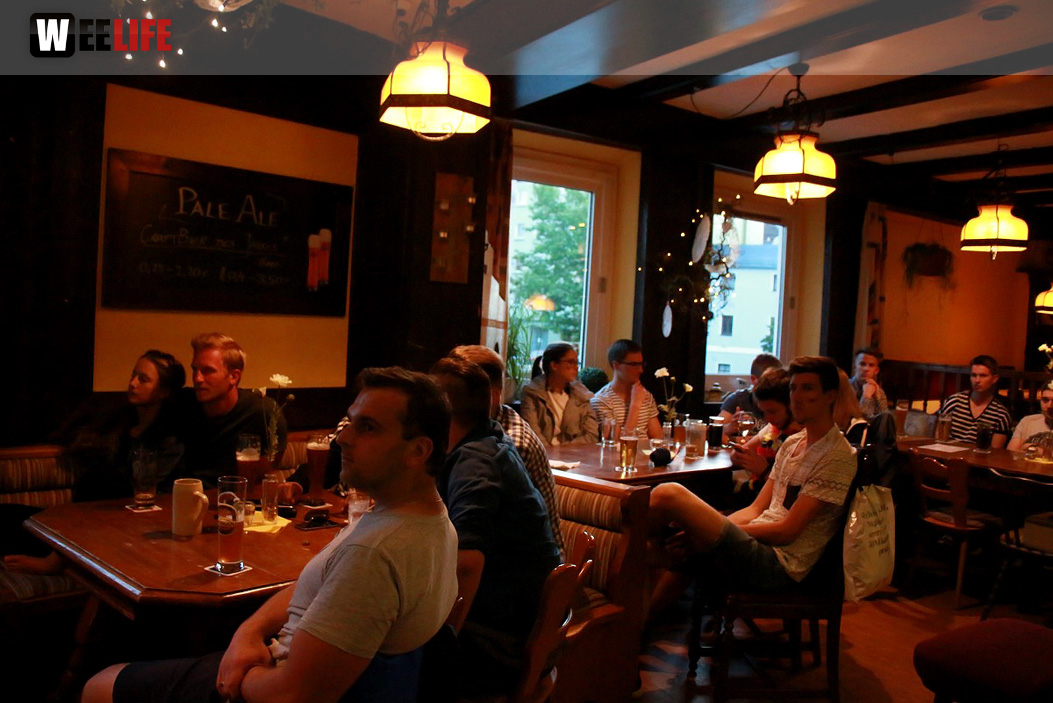 Public Viewing EM Deutschland Frankreich Trompeter,Buttler\'s, Rossini,KKH, Treffpunkt