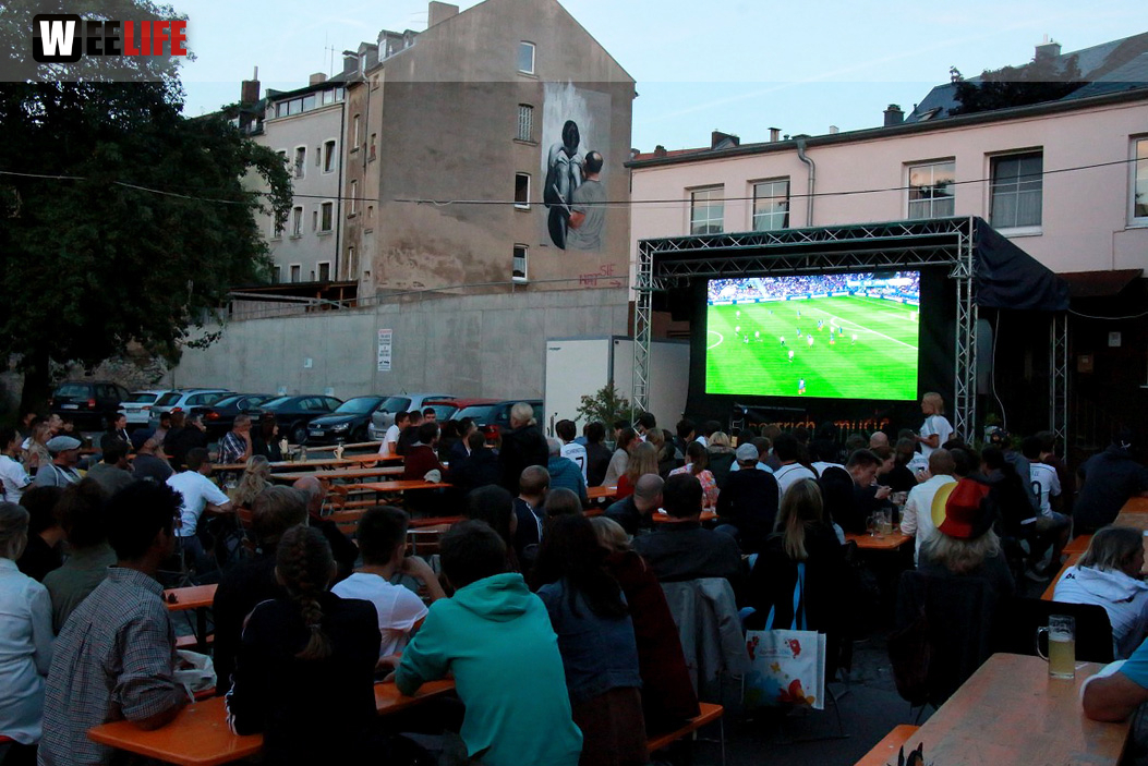 Public Viewing EM Deutschland Frankreich Trompeter,Buttler\'s, Rossini,KKH, Treffpunkt