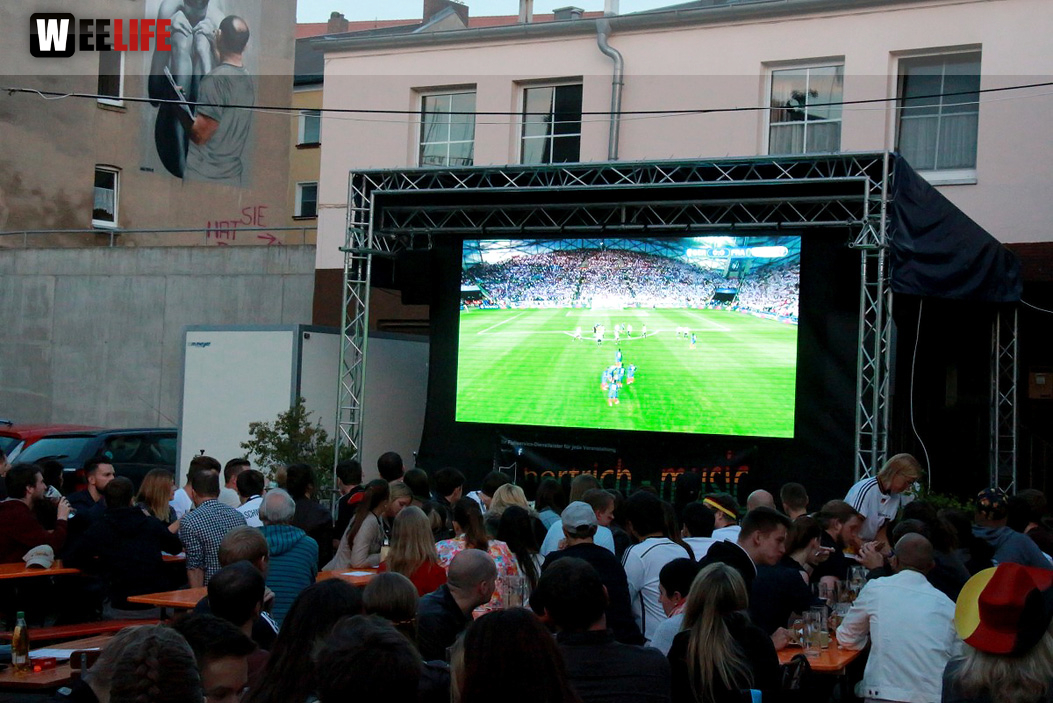Public Viewing EM Deutschland Frankreich Trompeter,Buttler\'s, Rossini,KKH, Treffpunkt