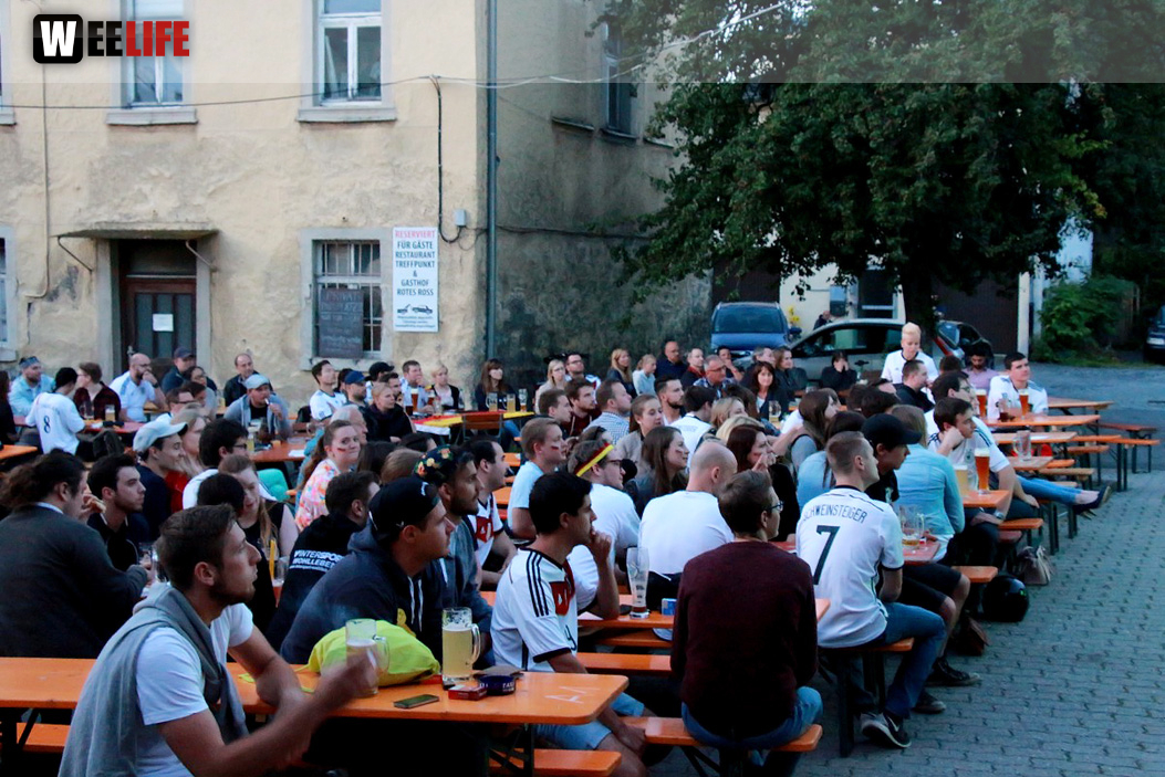 Public Viewing EM Deutschland Frankreich Trompeter,Buttler\'s, Rossini,KKH, Treffpunkt