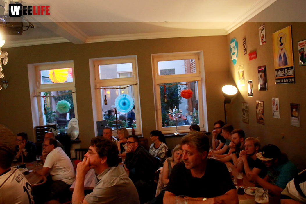 Public Viewing EM Deutschland Frankreich Trompeter,Buttler\'s, Rossini,KKH, Treffpunkt