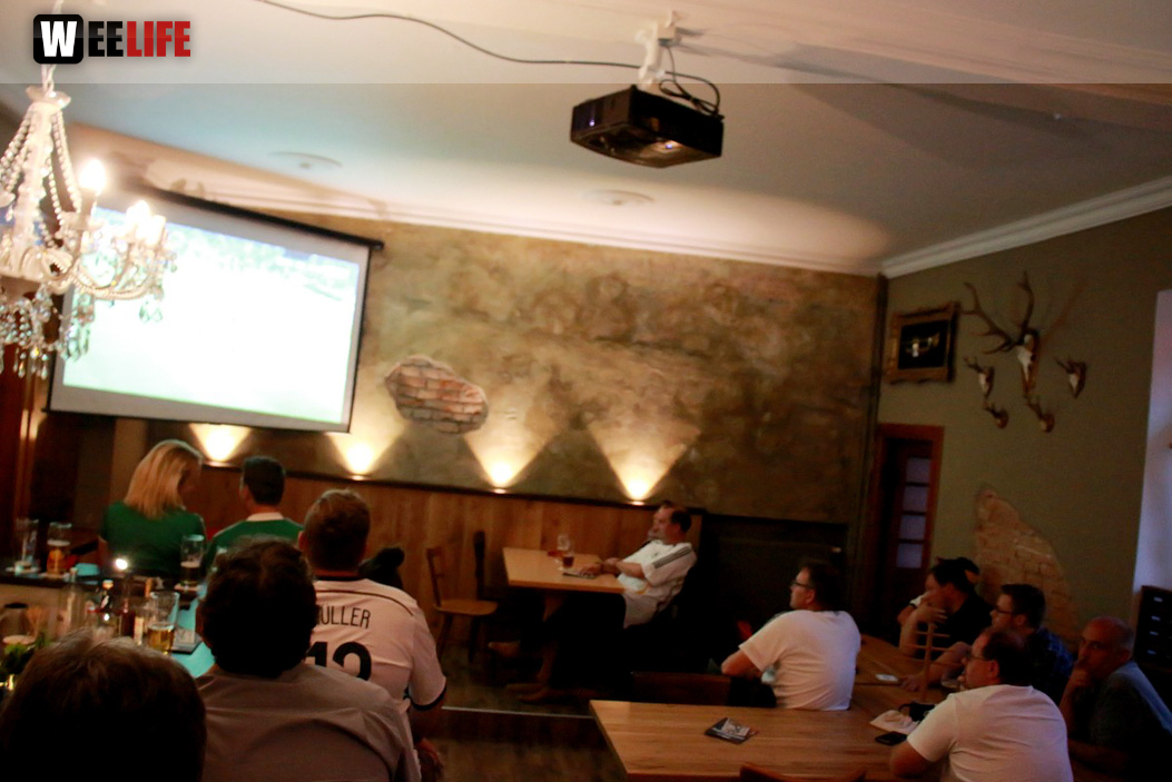 Public Viewing EM Deutschland Frankreich Trompeter,Buttler\'s, Rossini,KKH, Treffpunkt