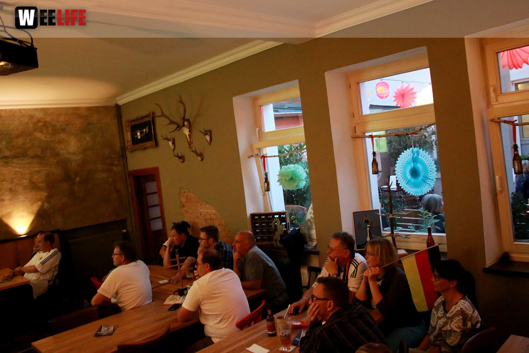 Public Viewing EM Deutschland Frankreich Trompeter,Buttler\'s, Rossini,KKH, Treffpunkt