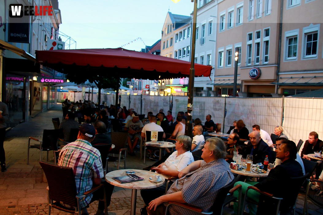 Public Viewing EM Deutschland Frankreich Trompeter,Buttler\'s, Rossini,KKH, Treffpunkt