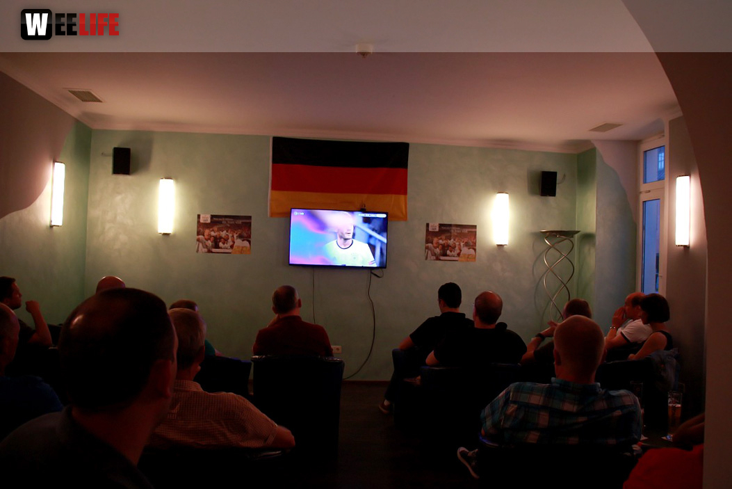Public Viewing EM Deutschland Frankreich Trompeter,Buttler\'s, Rossini,KKH, Treffpunkt