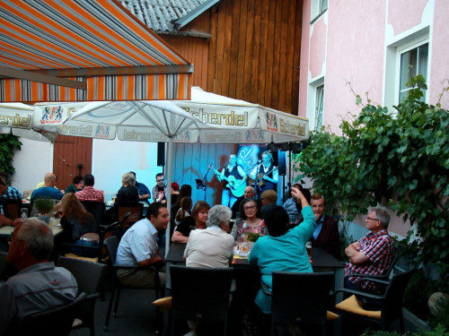 Sommerfest Gasthof Grüne Linde mit play again sam light – Foto 9