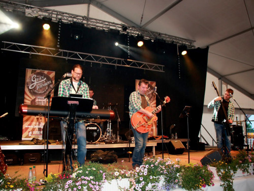 Wiesenfest Münchberg Gery & The Johnboys Christine Set The Scene – Foto 11
