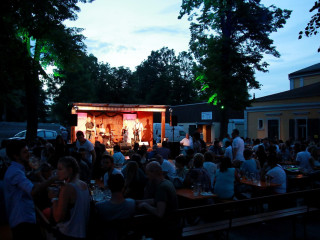 Vorschau des vorherigen Fotos