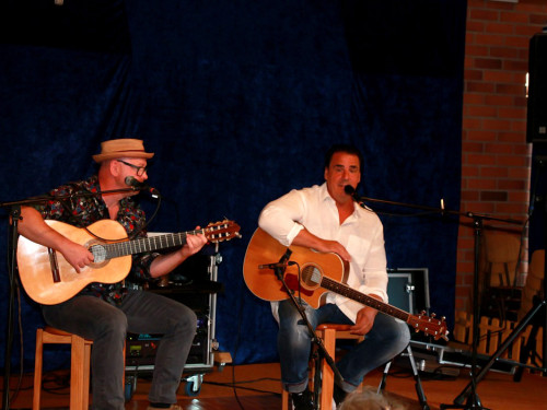 Innenhof Konzert Moschendorf mit FRIEDRICH & WIESENHÜTTER – Foto 16