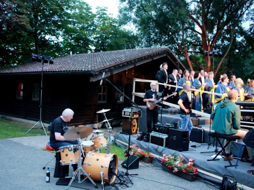 Sommerabend am Saaleufer mit Joy in Belief – Foto 4