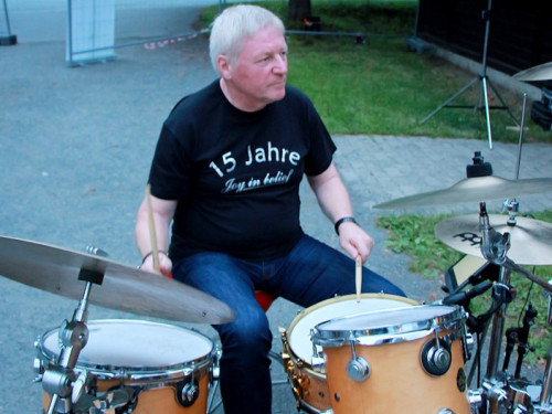 Sommerabend am Saaleufer mit Joy in Belief – Foto 11