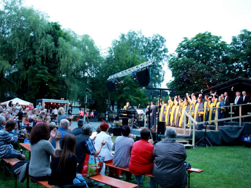 Sommerabend am Saaleufer mit Joy in Belief – Foto 18