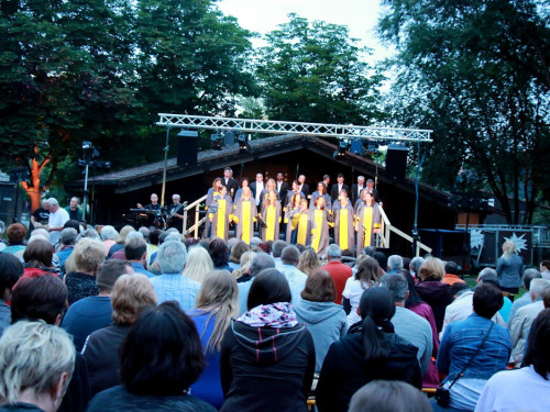 Sommerabend am Saaleufer mit Joy in Belief – Foto 26