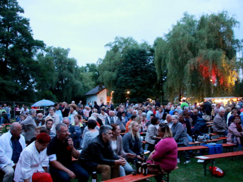 Sommerabend am Saaleufer mit Joy in Belief – Foto 37