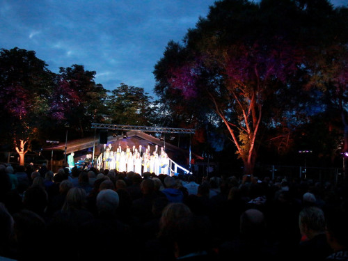 Sommerabend am Saaleufer mit Joy in Belief – Foto 60