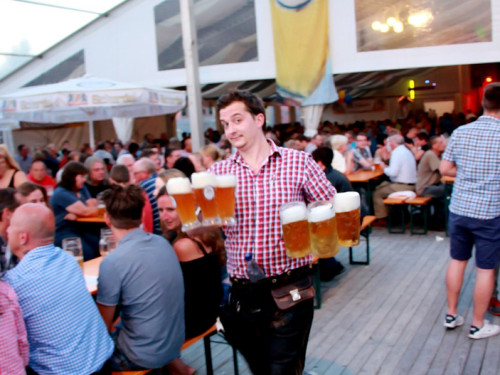 Wiesenfest Schwarzenbach Saale mit Midnight Ladies – Foto 22