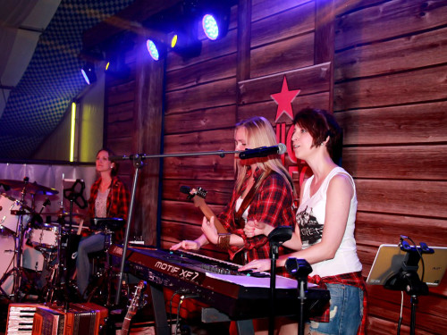 Wiesenfest Schwarzenbach Saale mit Midnight Ladies – Foto 35