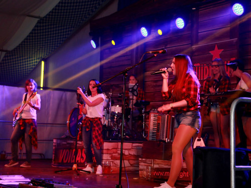 Wiesenfest Schwarzenbach Saale mit Midnight Ladies – Foto 36