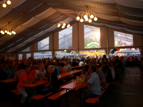 Wiesenfest Schwarzenbach Saale mit Midnight Ladies – Foto 42