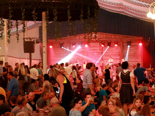 Wiesenfest Schwarzenbach Saale mit Midnight Ladies – Foto 47