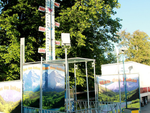Volksfest Aufbau Zelt Biermeile Platz – Foto 35