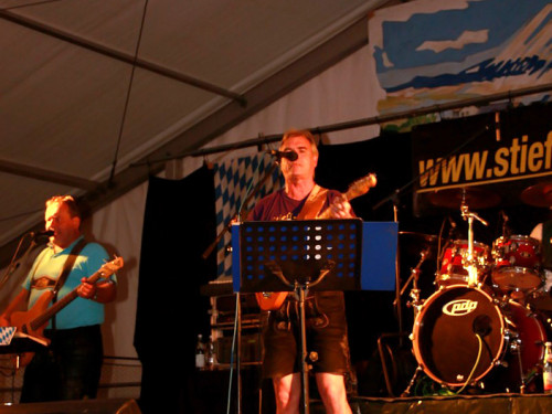 Wiesenfest Selbitz mit Stieflziacha Showband – Foto 15
