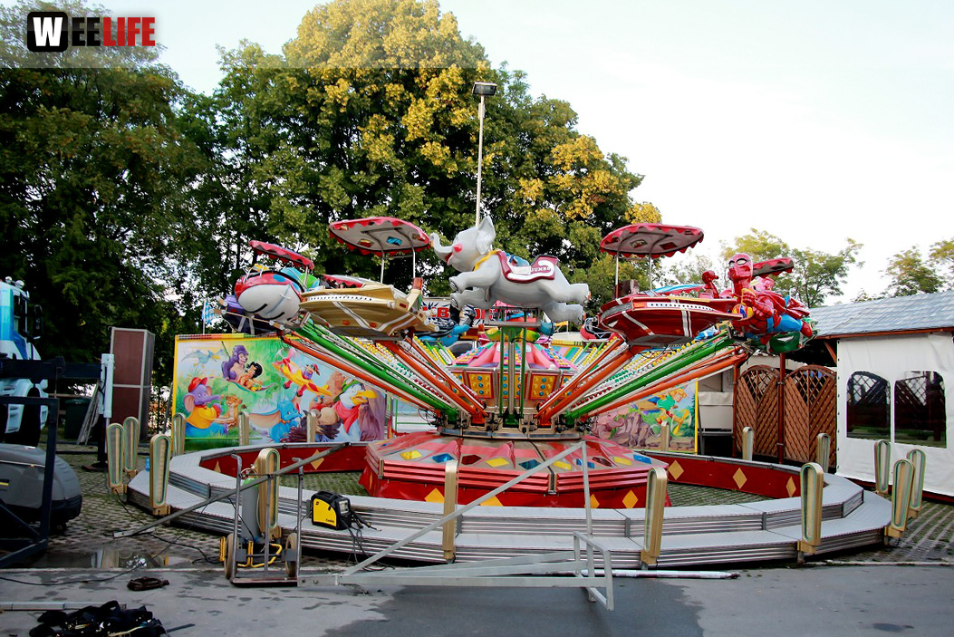 Volksfestaufbau Endspurt 27.7.16