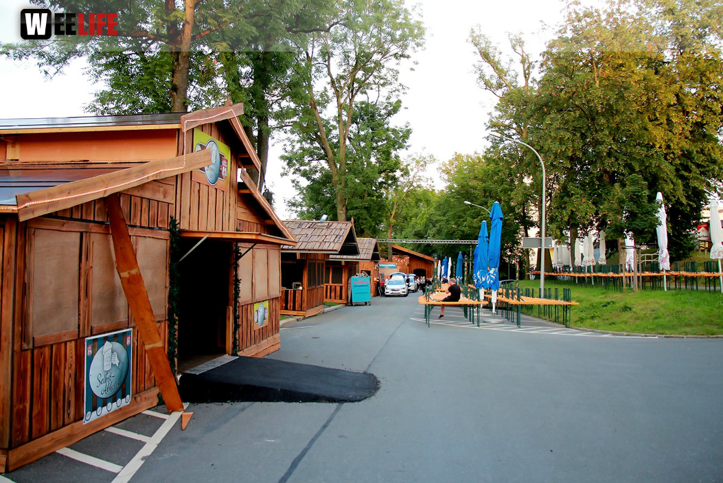 Volksfestaufbau Endspurt 27.7.16