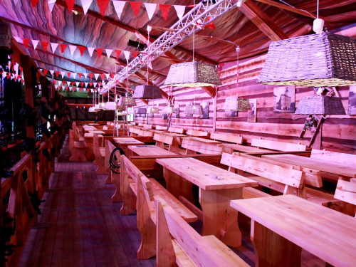 Volksfestaufbau Endspurt 27.7.16 – Foto 78