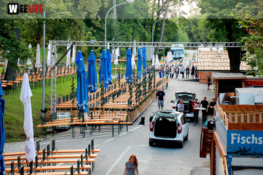Volksfestaufbau Endspurt 27.7.16